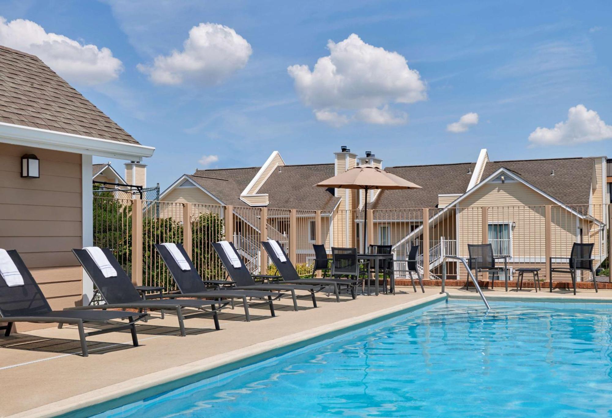 Sonesta Simply Suites Cleveland Airport Middleburg Heights Luaran gambar